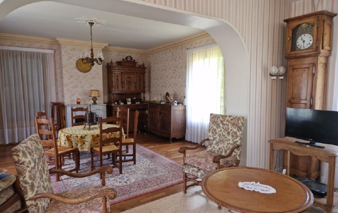 L'IMMOBILIER A LA LOUPE : House | MEAUCE (28240) | 166 m2 | 233 200 € 