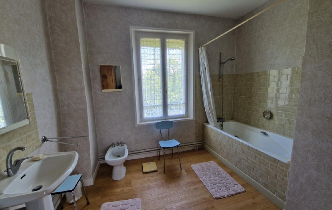 L'IMMOBILIER A LA LOUPE : House | MEAUCE (28240) | 166 m2 | 233 200 € 