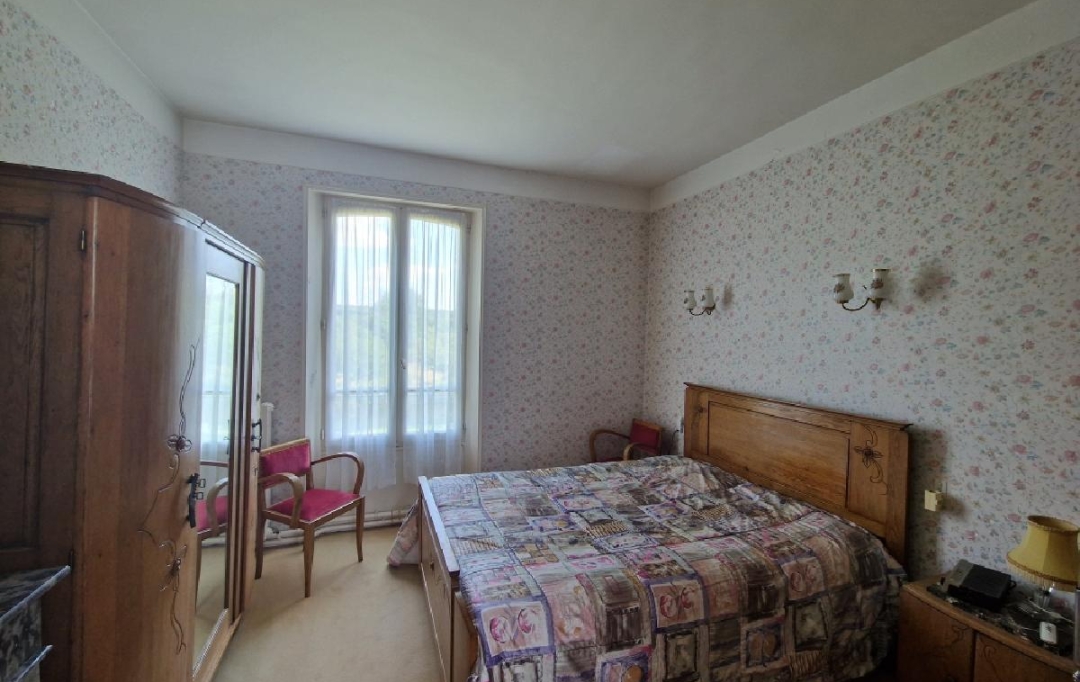 L'IMMOBILIER A LA LOUPE : House | MEAUCE (28240) | 166 m2 | 233 200 € 