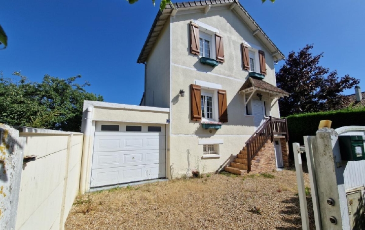 Maison LA LOUPE 75 m2 125 000 € Maison LA LOUPE 75 m2 125 000 €