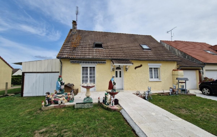 Maison SENONCHES 121 m2 149 800 € Maison SENONCHES 121 m2 149 800 €