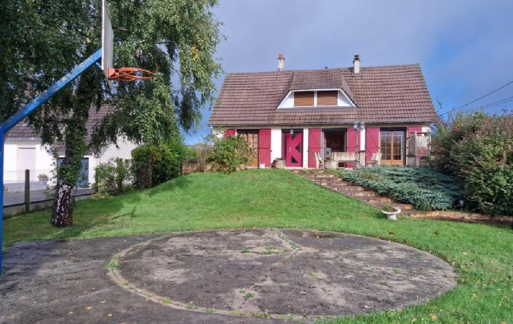 Maison MONTLANDON 125 m2 160 000 € Maison MONTLANDON 125 m2 160 000 €